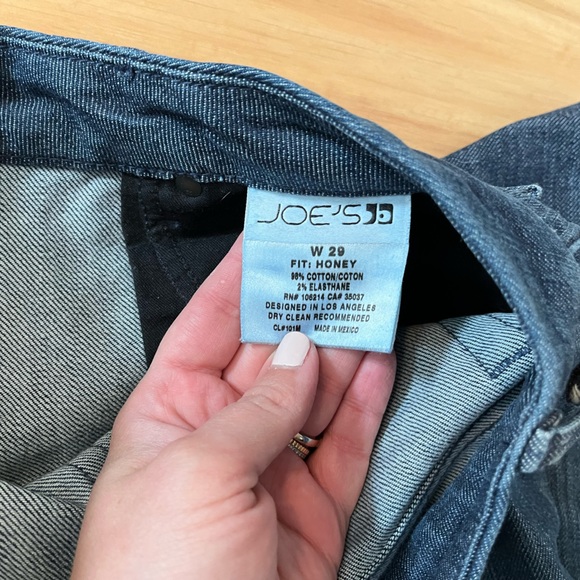 Joe’s Jeans - Honey fit - Picture 2 of 6